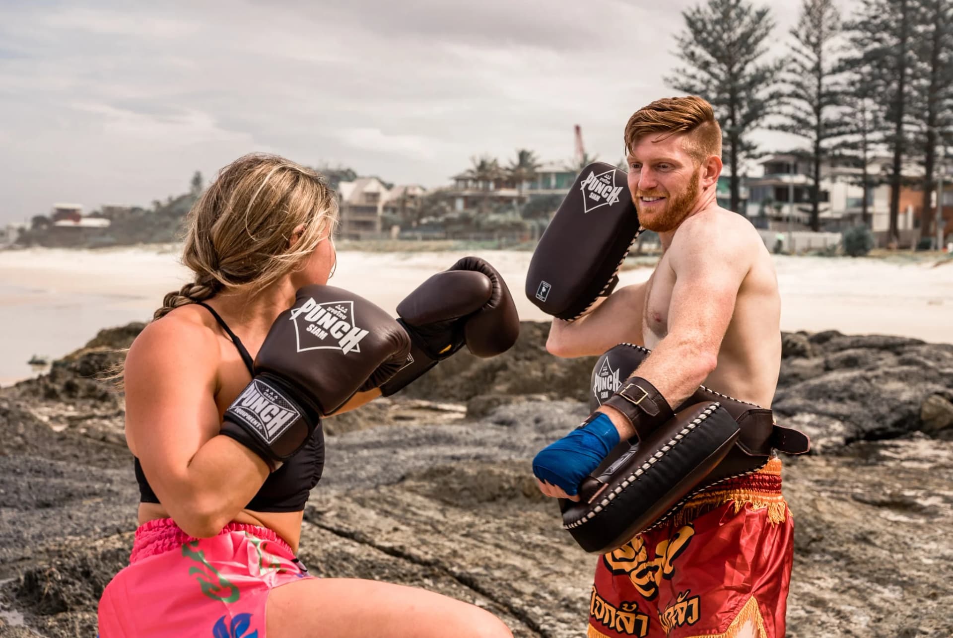 Finde passende Boxhandschuhe für Einsteiger und Profis – Jetzt hochwertige Modelle für Training, Sparring & Wettkampf kaufen!