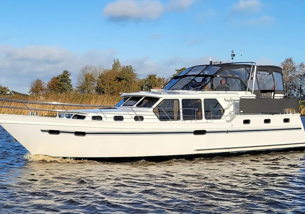 Boot Mieten: Die Kunst, das Meer in vollen Zügen zu genießen