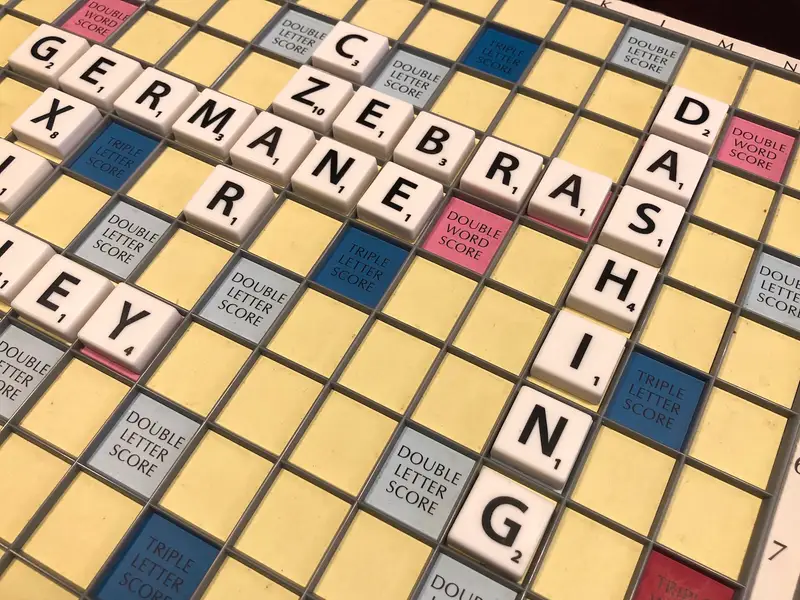 Entdecke geheime Wortkombinationen mit Scrabblemania